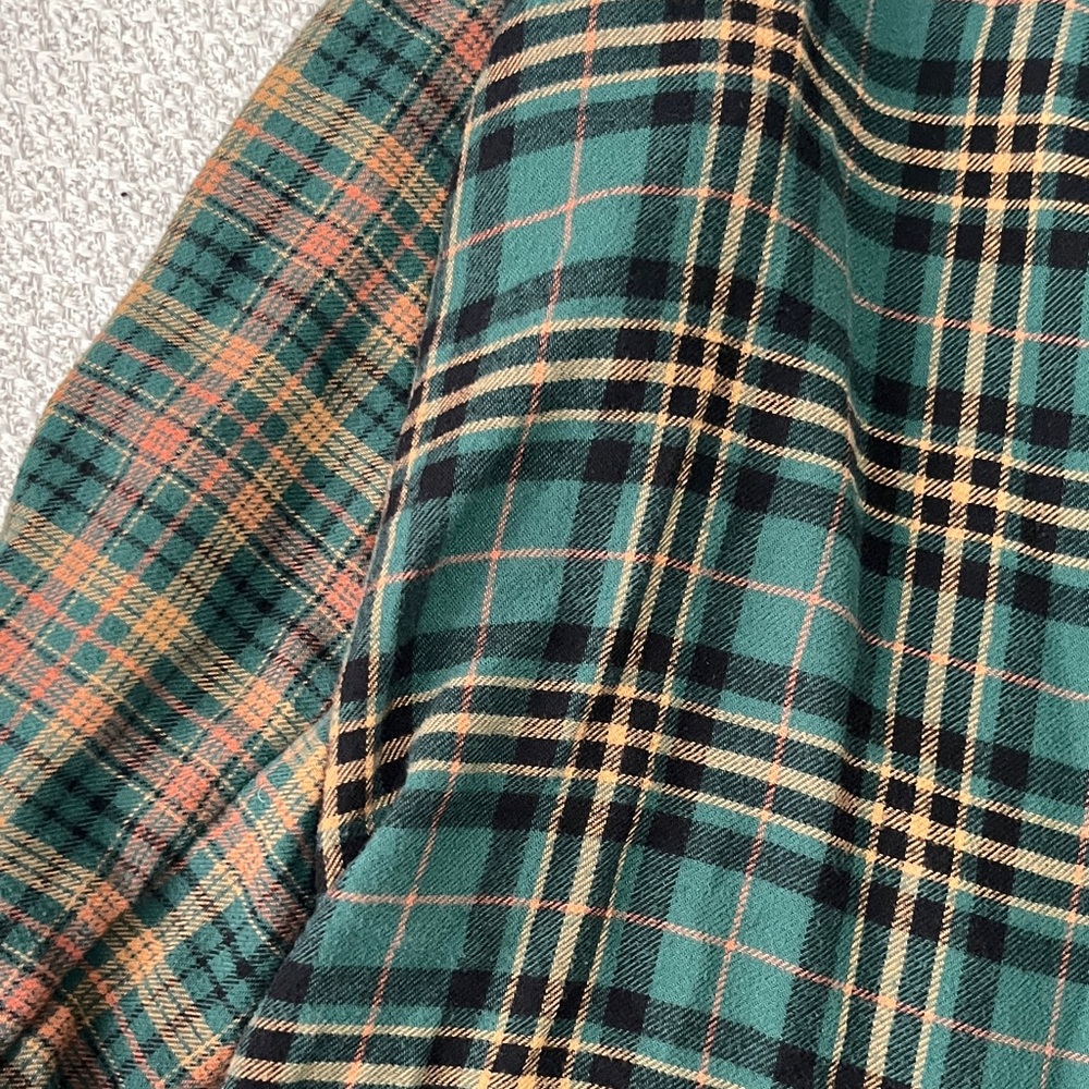 American Eagle Green Plaid Oversized Button-Up - Picture 4 of 5